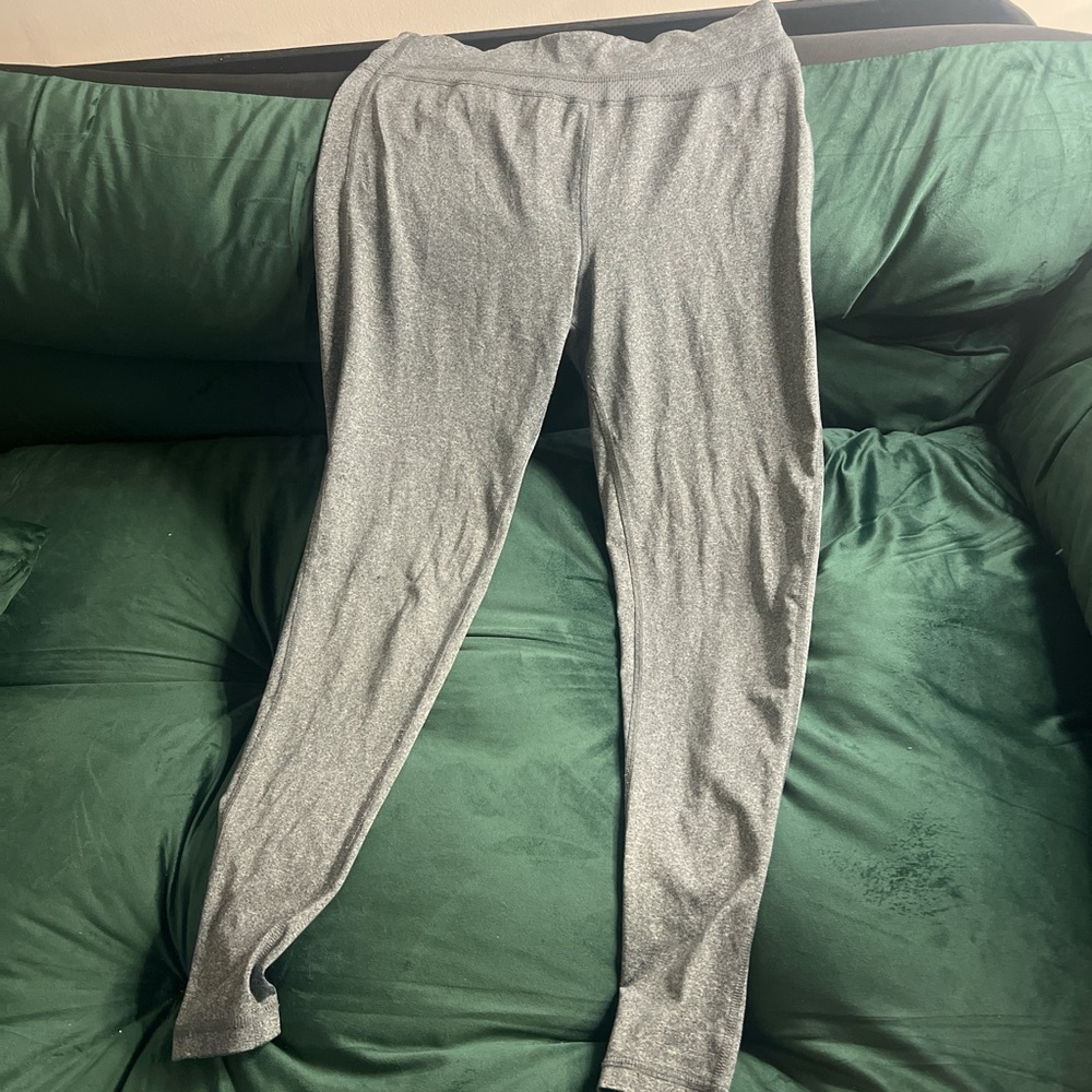 Gray athletic leggings
